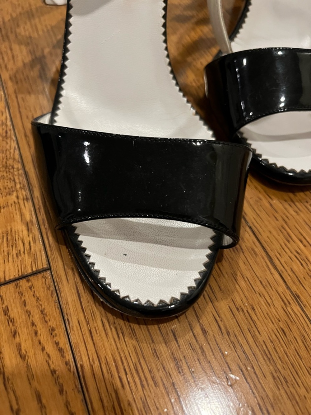 Manolo Blahnik Black Patent and White Strappy Sandals - Picture 2 of 7